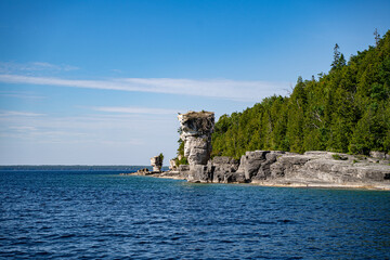 View of flowerpot rock formations on Flowerpot Island in Tobermory.