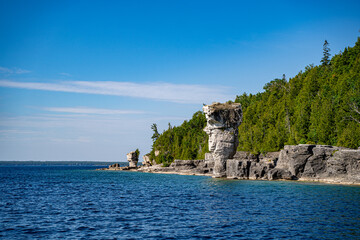 View of flowerpot rock formations on Flowerpot Island in Tobermory.