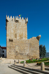 Imposing front view of the chaves castle keep