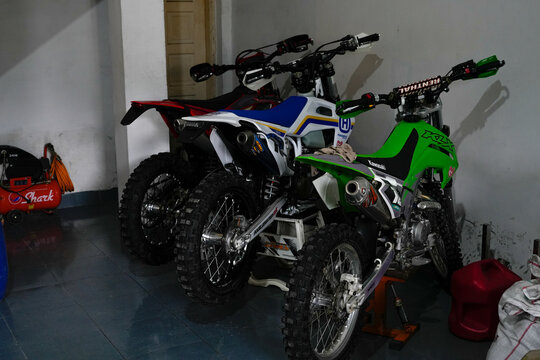 1 january 2025 - visiting friend's house in new year at berastagi karo to see and try out motorcycle offroad