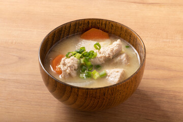 マグロ　あら汁