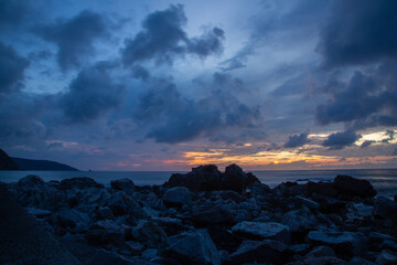 奄美大島の夏の夕暮れの海景。