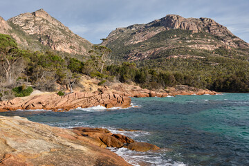 Honeymoon Bay is a beautiful, tiny, secluded little bay inside the Freycinet National Park - Coles Bay, Tasmania, Australia