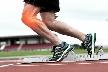 Runner experiencing knee pain