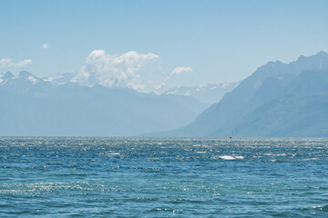 Panorama depuis Boiron plage sur le lac Léman