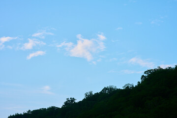 晴れた夕方の空