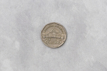 Vintage 1997 Thai 5 Baht coin featuring the majestic Royal Grand Palace. Back side of this old...