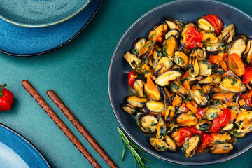 Cooked tasty mussels.