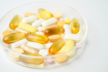 vitamin supplements capsules pill, softgel, fish oil, omega 3, vitamin E