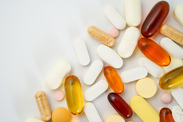 vitamin supplements capsules pill, softgel, fish oil, omega 3, vitamin E