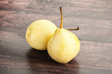 Natural organic Chinese yellow pears