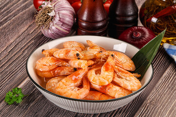 Steamed red prawn with spices