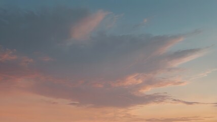 Fototapeta premium Calm Evening Sky with Soft Pastel Clouds