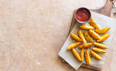 Baked potato with ketchup. Healthy food. Vegetarian food.