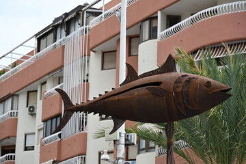 pomnik, ryby, tuńczyk, metal, rdza, miasto, z bliska, zbliżenie, detale, architektura, morski, park, krajobraz, budowa, posąg, rzeźba, zwierzak, sztuka, niebo, połowowych, ilustracja, projekt, charakt © Miroslaw