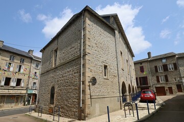 Les halles d'Eymoutiers, halle du marché, vue de l'extérieur, village d'Eymoutiers, département de la Haute Vienne, France