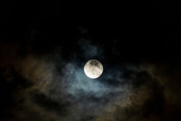 夏の夜空　満月の朧月夜15