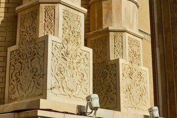Exquisite Carved Columns: Portico Decor of GABT Navoi in Tashkent