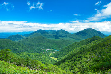 栃木県日光市　奥日光の湯元温泉と日光連山の風景