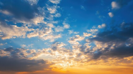 Fototapeta premium Vibrant Sunset Sky with Colorful Clouds Over Horizon at Dusk