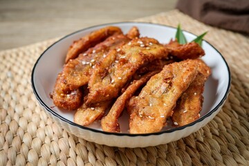 Thai fried banana, banana fritters , thai called kluay tod	