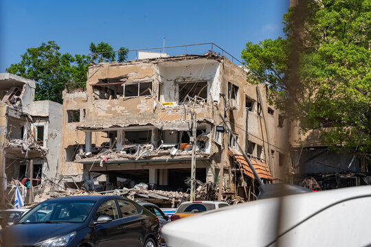 Israel Iran war - Tel Aviv after bombing