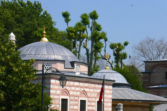Nebengeb&auml;ude der Hagia Sophia in Istanbul, T&uuml;rkei