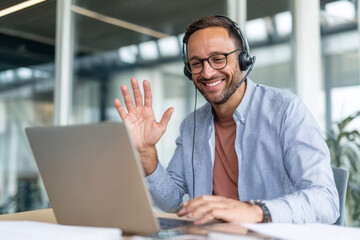 Online Customer Support Specialist