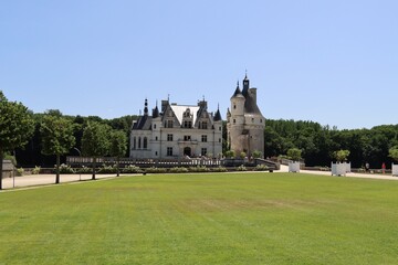 Fototapeta premium Chenonceau castle in the park, France 
