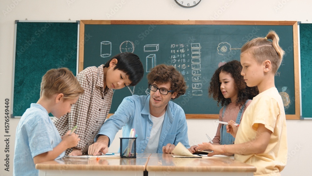 Poster smart teacher explain idea while diverse children drawing mind map while group of diverse student wo