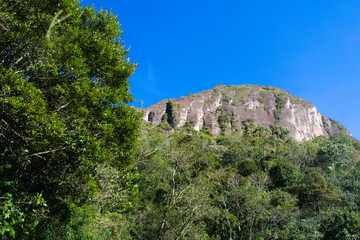 Serra do Rio do Rastro.
Mirante da Serra. Bom Jardim da Serra.
Serra Catarinense. Serra Brasileira. Serra Gaúcha. 