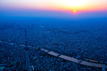 夕景の東京スカイツリーと隅田川・Aerial view