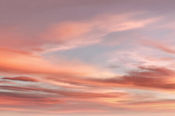 Fototapeta premium photorealistic ultraminimalist image of sky depicting sunset with vivid hues