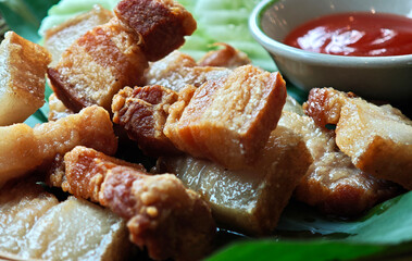Crispy fried pork with dipping sauce