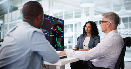 Diverse Brokers Trade Stocks Online Using Computer Software
