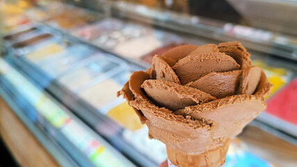 Modèle de cornet de glace au café