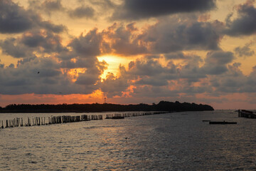 Soft sunlight makes the Red Bridge even more beautiful.