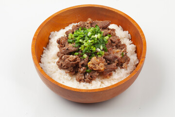 Bulgogi rice bowl is a dish made by marinating and grilling lean meat over a fire and then placing...