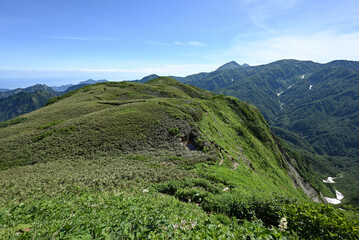 Climbing Mount Amakazari, Niigata, Japan