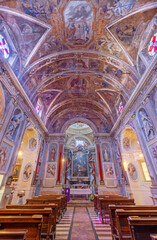 Obraz premium PIACENZA, ITALY - MAY 19, 2025: The nave of church Chiesa di San Giuseppe