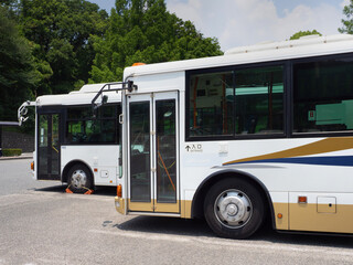 停車中の路線バス　東京都