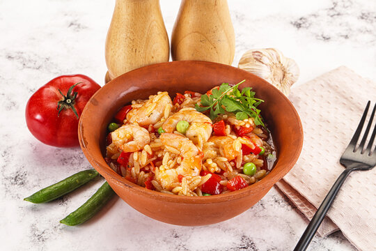 Italian pasta orzo with prawn