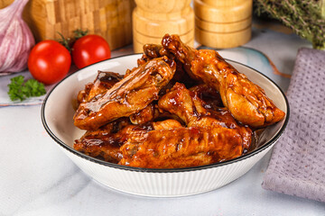 Buffalo chicken wings barbecue sauce