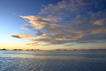 Sunset over the Salar de Uyuni, the world's largest salt flat, Bolivia
