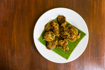 Sai ua served on leaf banana, a sausage favorite food in northern Thailand. Northern Thai sausage