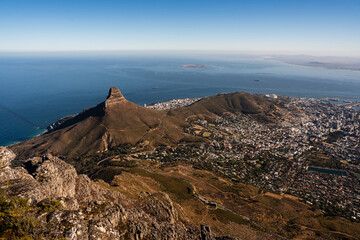 Kapstadt Panoramablick mit Lion's Head und Robben Island vom Tafelberg