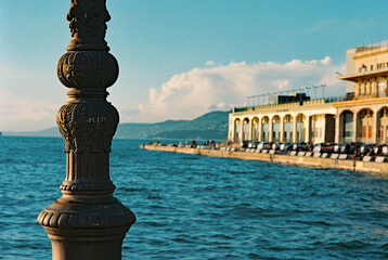 Italien, Anleger, Meer , assoziativ Meer, Himmel, Weite 