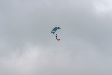 Parachutists near the Pointe du Hoc defense in Normandy, algae and seaweed
