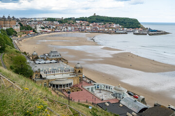 Plakat High up view over the Spa and South Bay in the seaside town of Scarborough