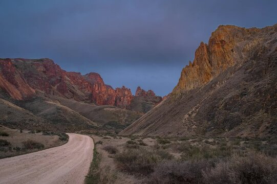 moon rise time lapse in the mountains